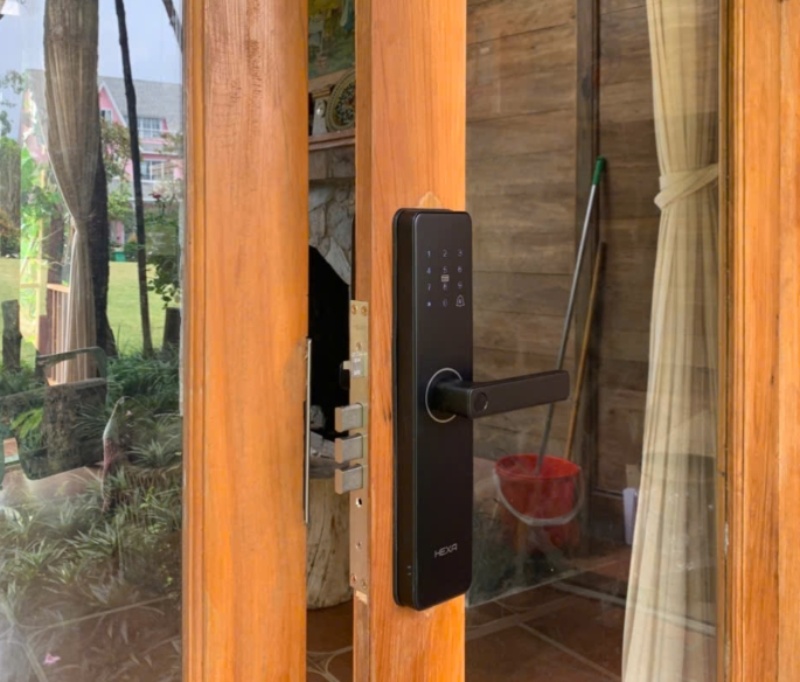 Khóa cửa vân tay Hexa HX12