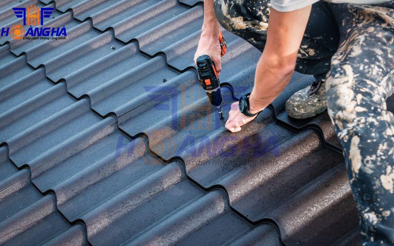 Hướng dẫn thi công vít bắn ngói