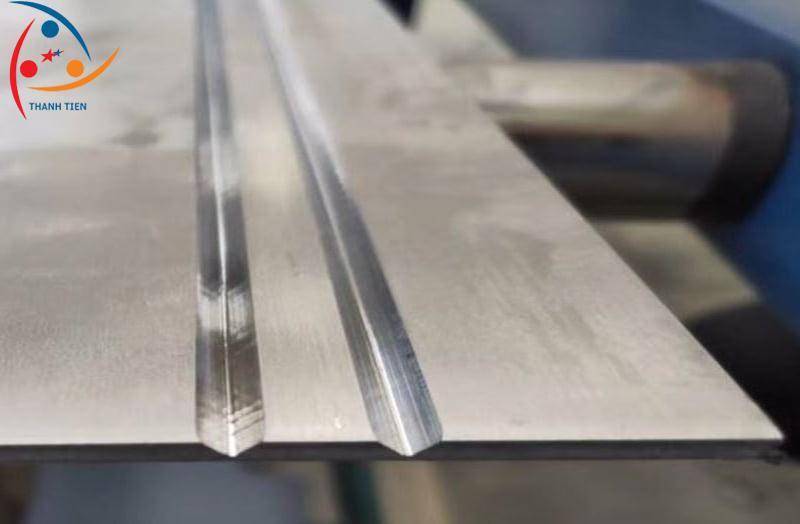 Thành Tiến – Đơn vị gia công soi rãnh, bào rãnh V CNC uy tín