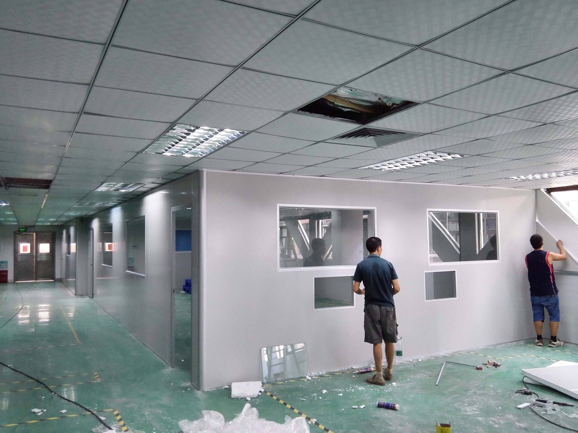 Thi công panel phòng sạch là gì?